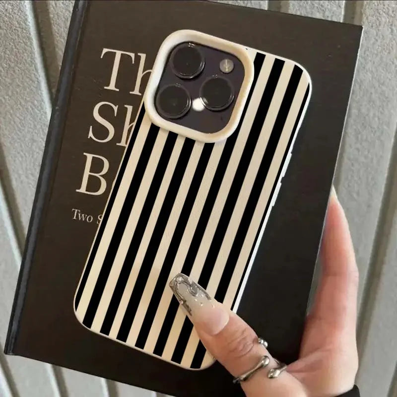 Gestreifte iPhone Hülle – Minimalistisch, alle Modelle